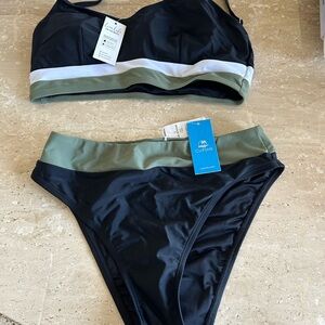 Cupshe Women's Black and Green Bikini Set . New with tags.
